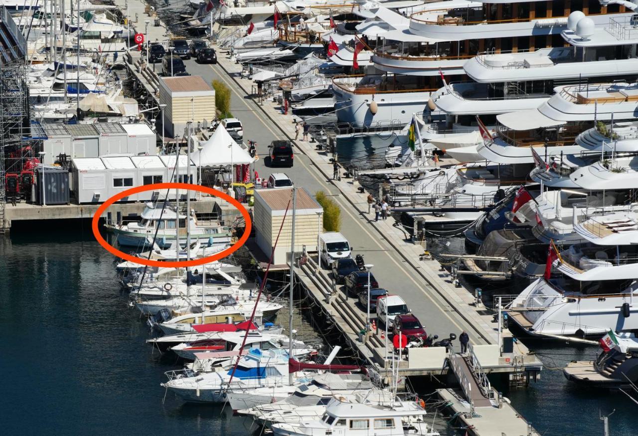 Botel Monte-carlo For Boat Lovers